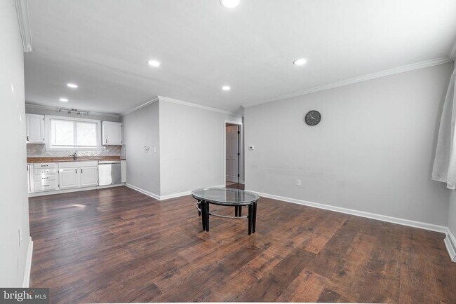 Building Photo - 11419 Greenberry Rd