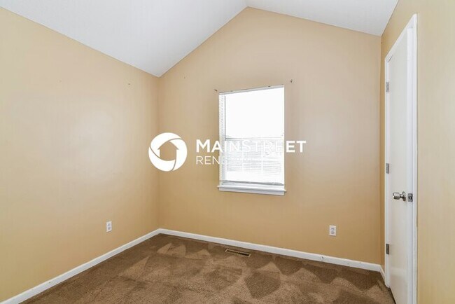 Building Photo - 208 W Calico Dr