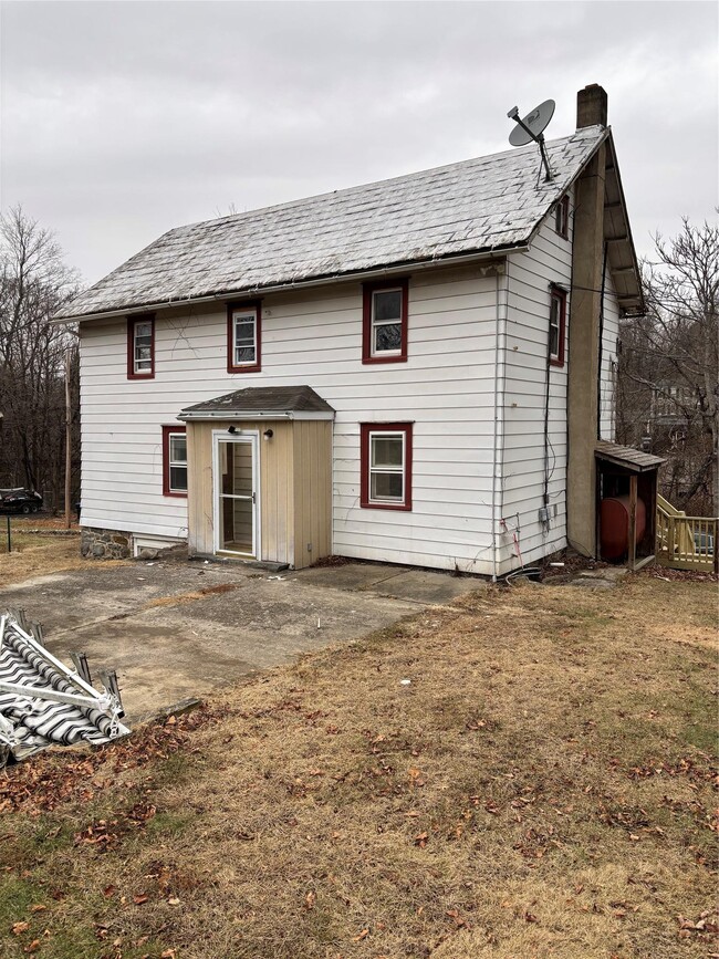 Building Photo - 3 Hope Chapel Ln