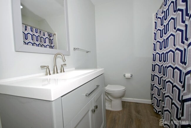Building Photo - 21 Rosewood Ct