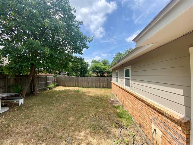 Building Photo - 1513 Bellaire Dr