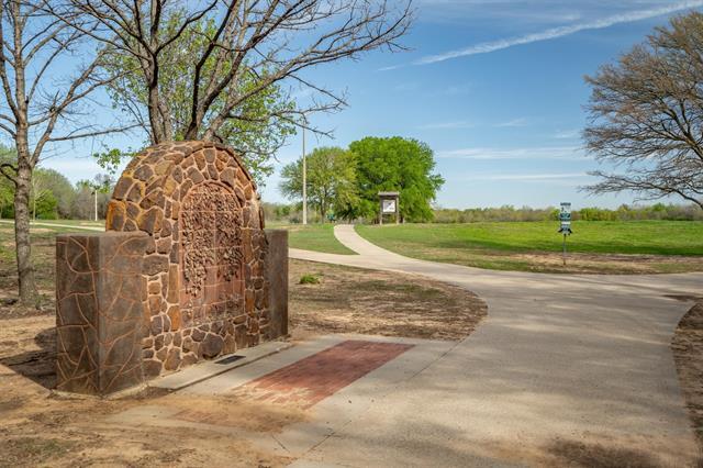 Building Photo - 2016 Pembrooke Pl