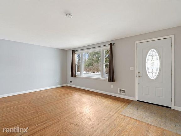 Building Photo - 3 br, 1 bath House - 355 Ford Ave