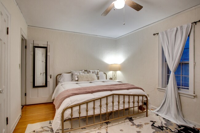 Building Photo - 131 S 39th St