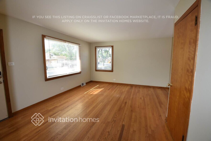 Building Photo - 3615 Cleveland Ave