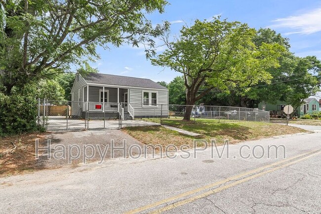Building Photo - 2308 Aintree Ave