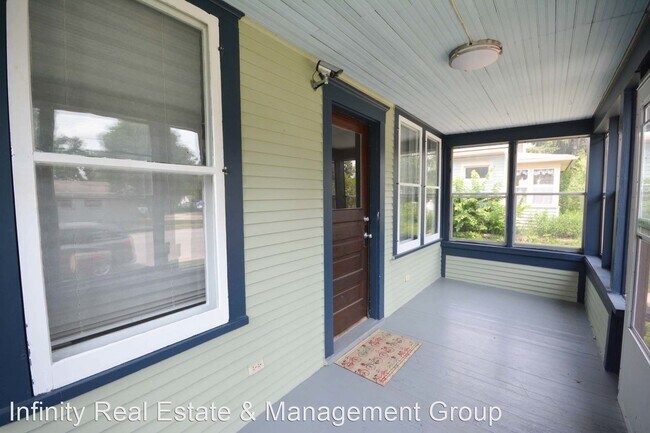 Building Photo - 2 br, 1 bath House - 907 4th Ave NW