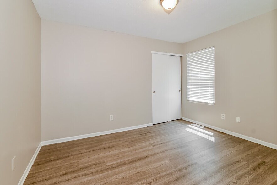 Building Photo - 6714 Hunters Creek Blvd