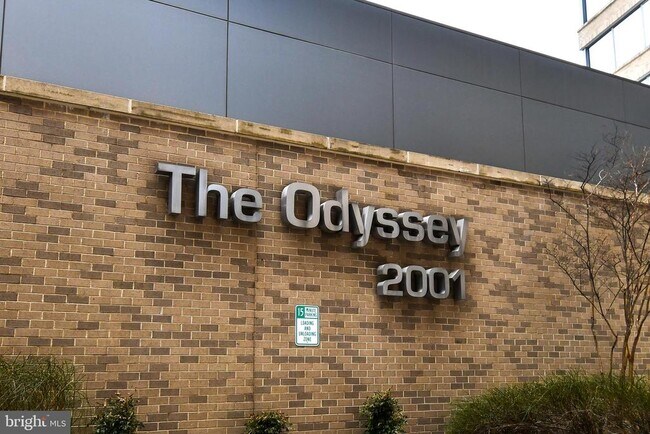 Building Photo - 2001 15th St N