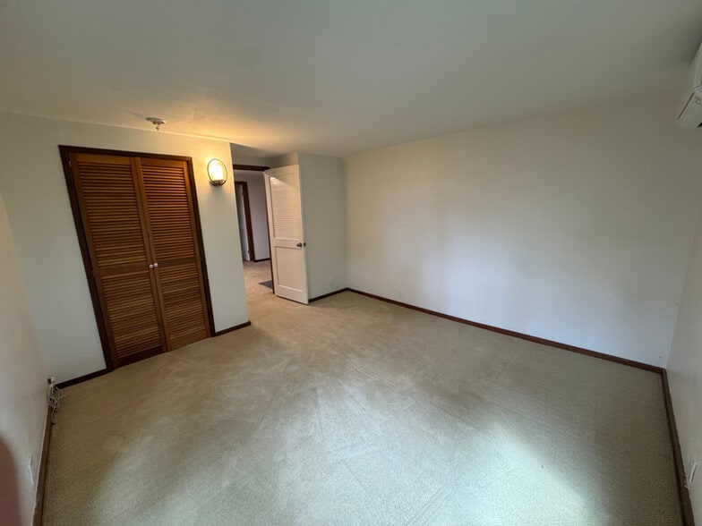 Building Photo - 5730 Merriewood Dr