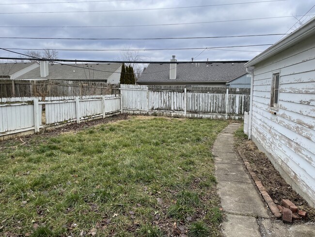 Building Photo - 1729 Windemere Dr