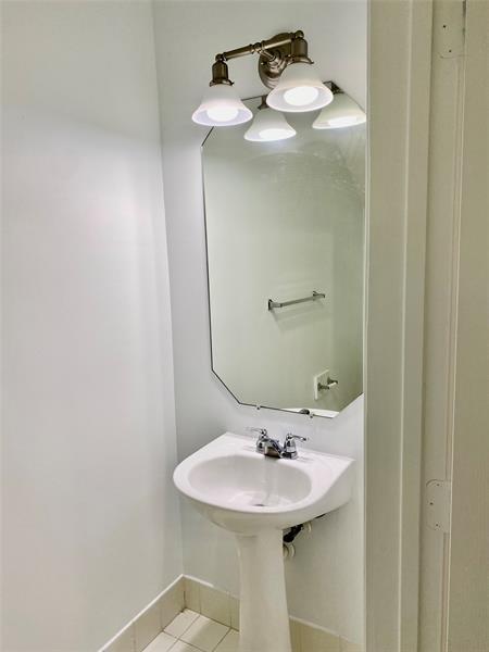 Building Photo - 8720 Cypress Walk Ct