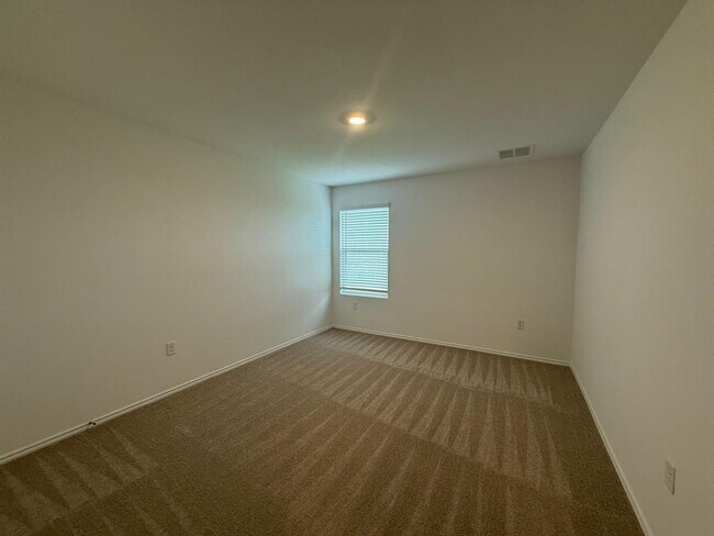 Building Photo - 203 Herald Dr