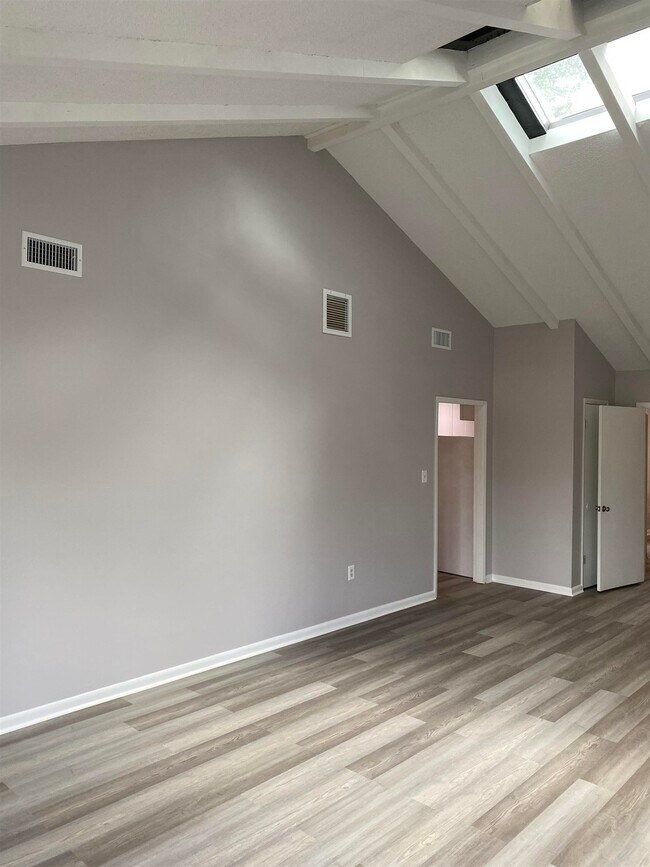 Building Photo - 2464 A1A S