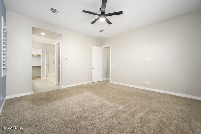 Building Photo - 824 E Monte Wy