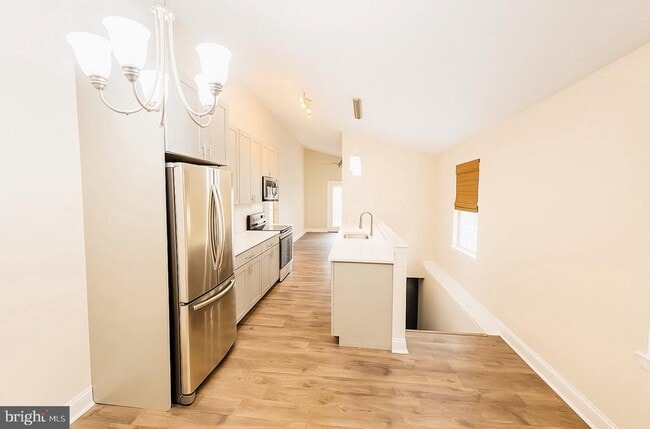 Building Photo - 1049 Paleface Ct