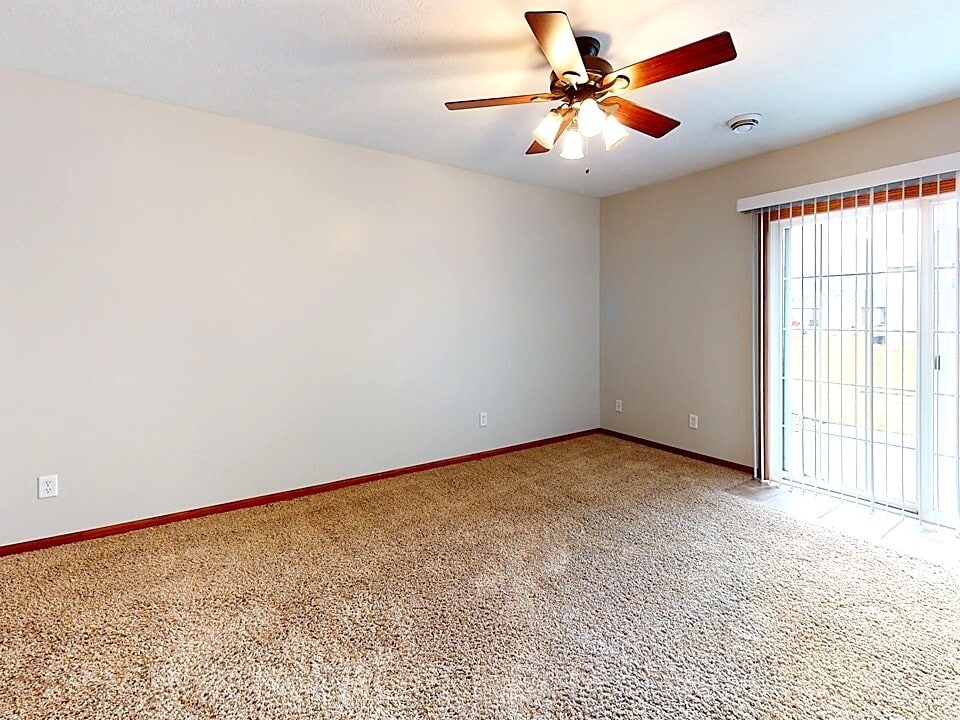 Building Photo - 304 Harvest Trl