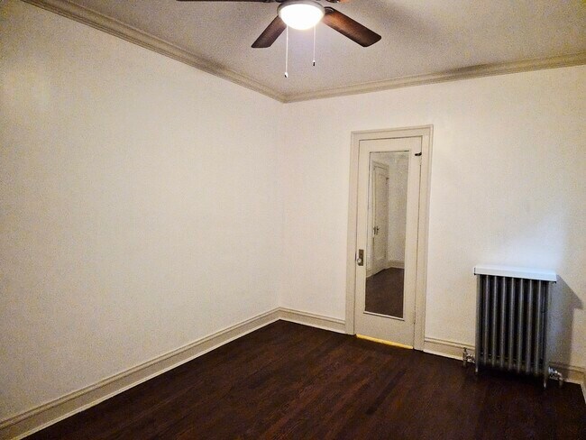 Building Photo - 7826 S Bennett Ave