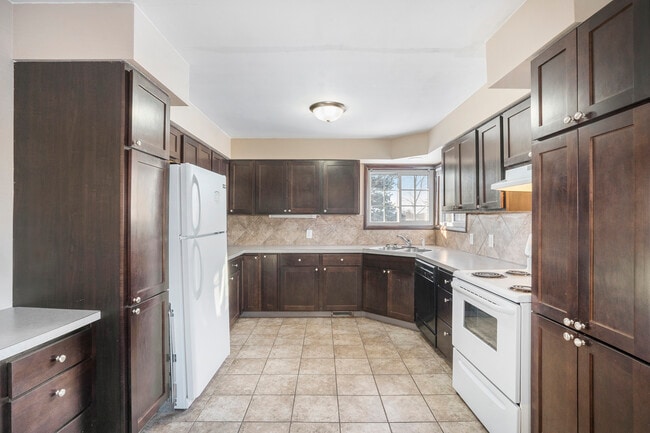 Building Photo - 10764 64th Ave