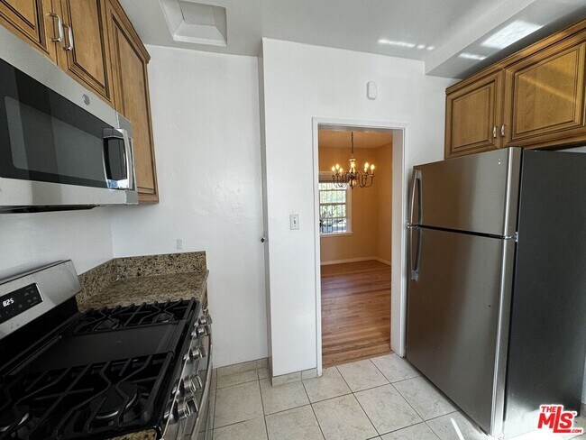 Building Photo - 1246 Edris Dr
