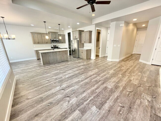 Building Photo - 1496 W 460 N