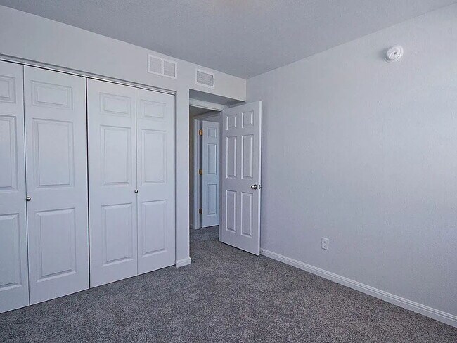 Building Photo - "Charming 2-Bed, 2-Bath Condo Retreat in San Marcos - Spacious 1100 Sq Ft Living!"