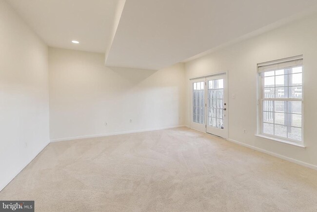 Building Photo - 42759 Locklear Terrace