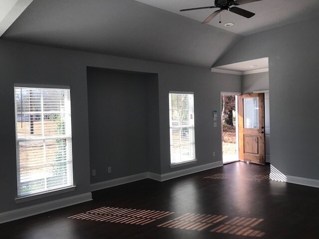 Building Photo - Fantastic updated home built in 2017!