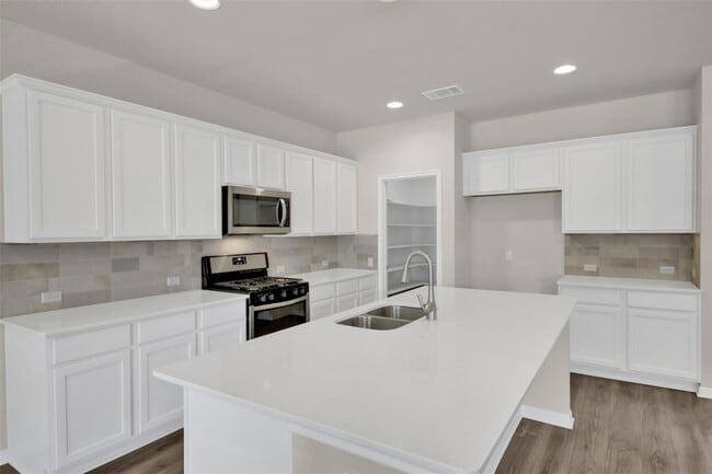 Building Photo - 1829 Chickasaw Run