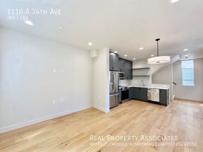 Building Photo - 1110A 34th Ave
