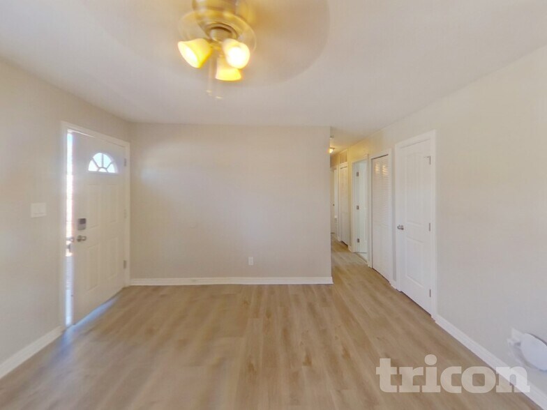 Building Photo - 1717 Whitehall Rd