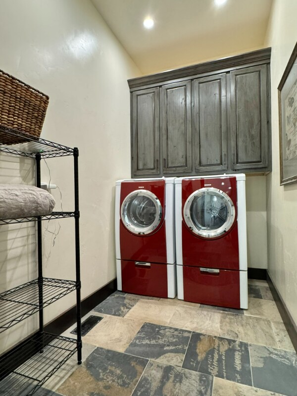 Building Photo - 658 S 1920 W