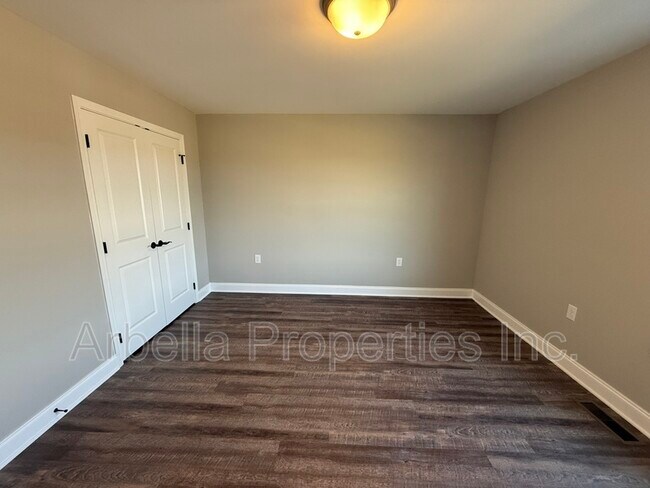 Building Photo - 127 Adams and Corby Rd