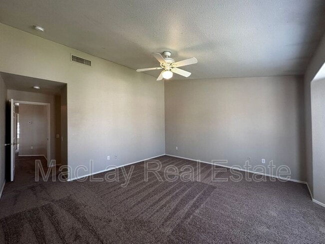 Building Photo - 971 S Meadows Dr