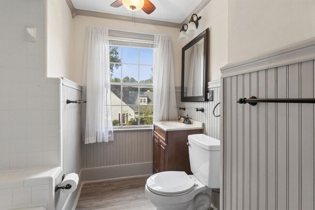 Building Photo - 85 Hopkins St