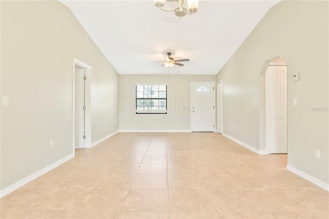 Building Photo - 901 San Paulo Way