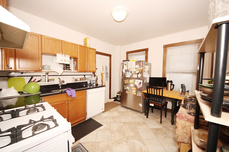 Building Photo - 29 Justin Rd