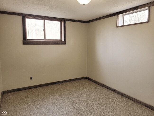 Building Photo - 1130 Tuck a Way Ridge Dr