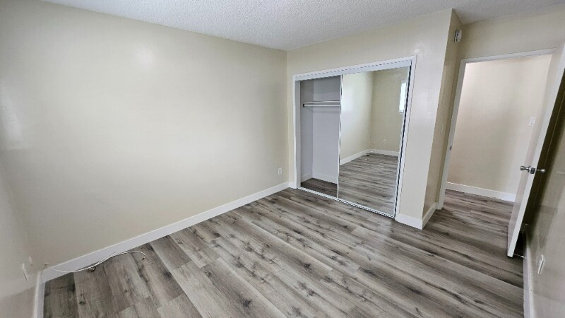 Building Photo - 815 N Benton Way