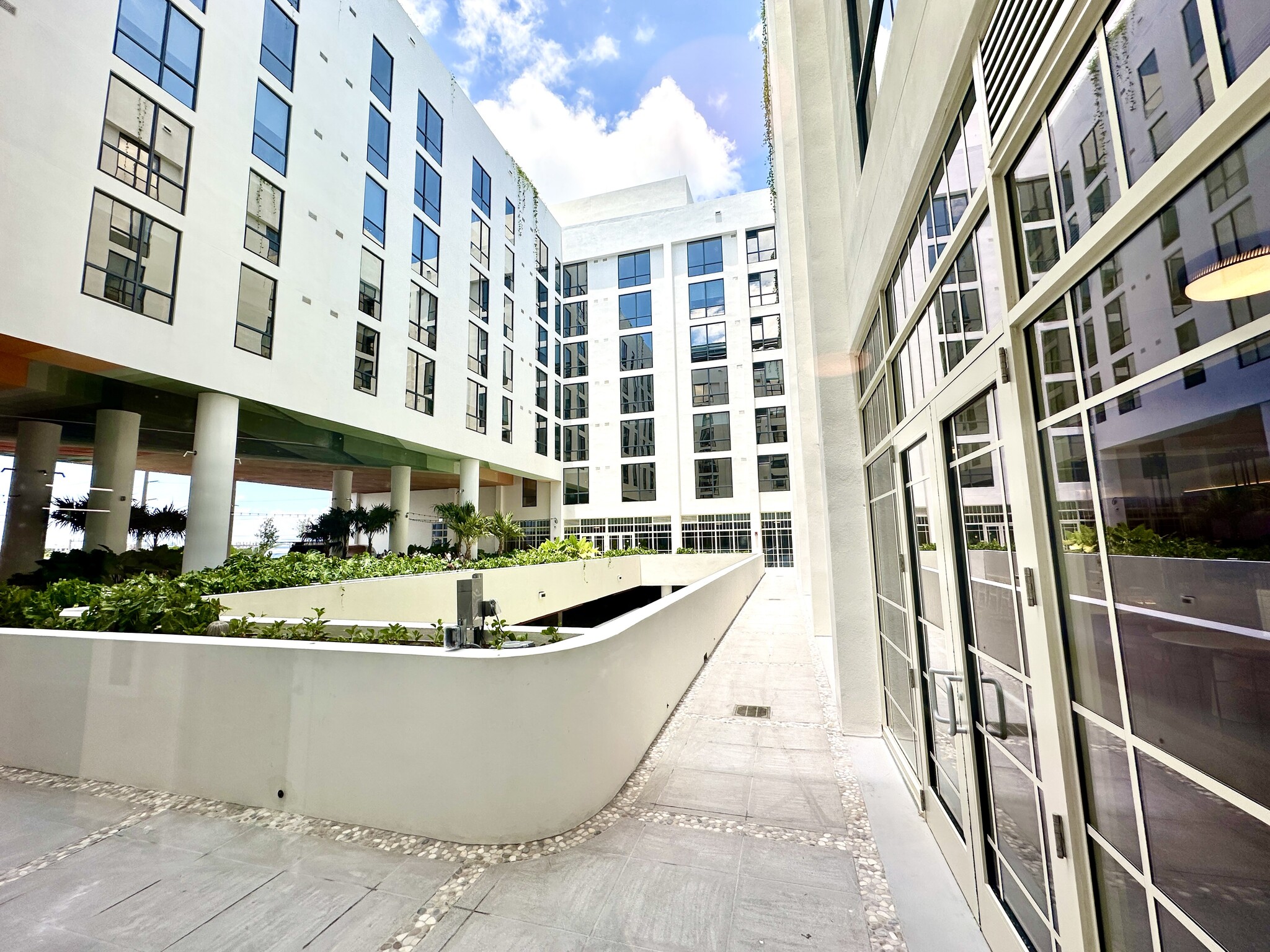 Building Photo - 52 NW 32nd St