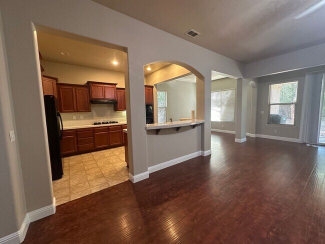 Building Photo - 4333 Reveil Ln
