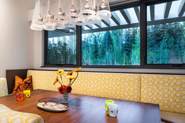 Building Photo - 1411 Crystal Lake Rd