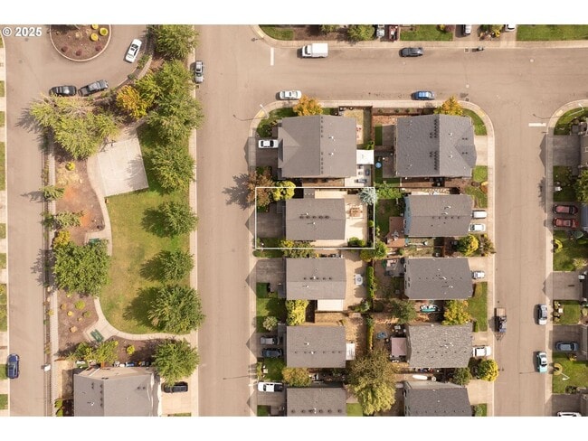 Building Photo - Beautiful 4 Bed, 3 Bath Canby Home for Rent