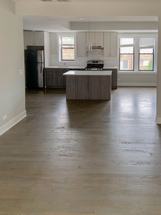 Building Photo - 2620 N Rockwell St