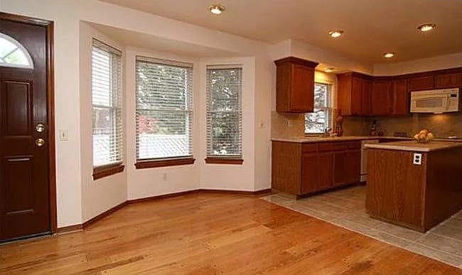 Building Photo - 5650 S Ouray St