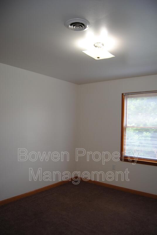 Building Photo - 419 Guilford Ave