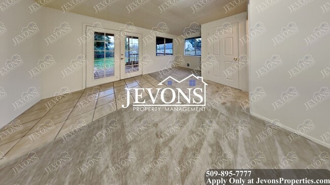 Building Photo - Enjoy the new appliances in this lovely single-family home located in the heart of Tacoma