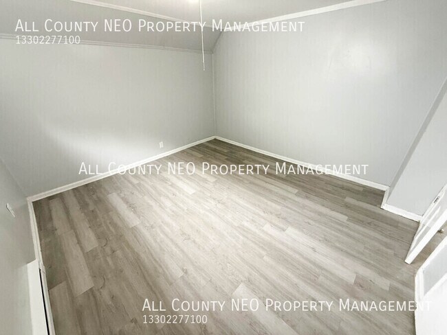 Building Photo - 2056 W 95th St