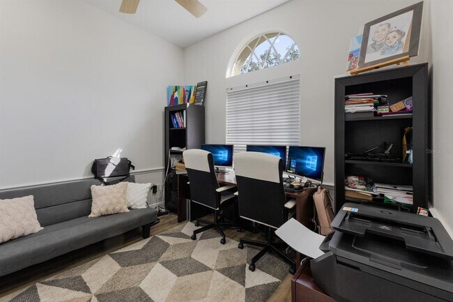 Building Photo - 9405 Boxthorn Pl