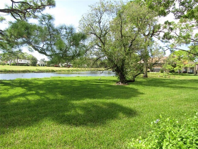 Building Photo - 2973 Taywood Meadows